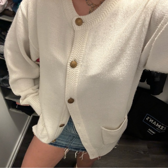 Cardigan - Picture 1 of 3